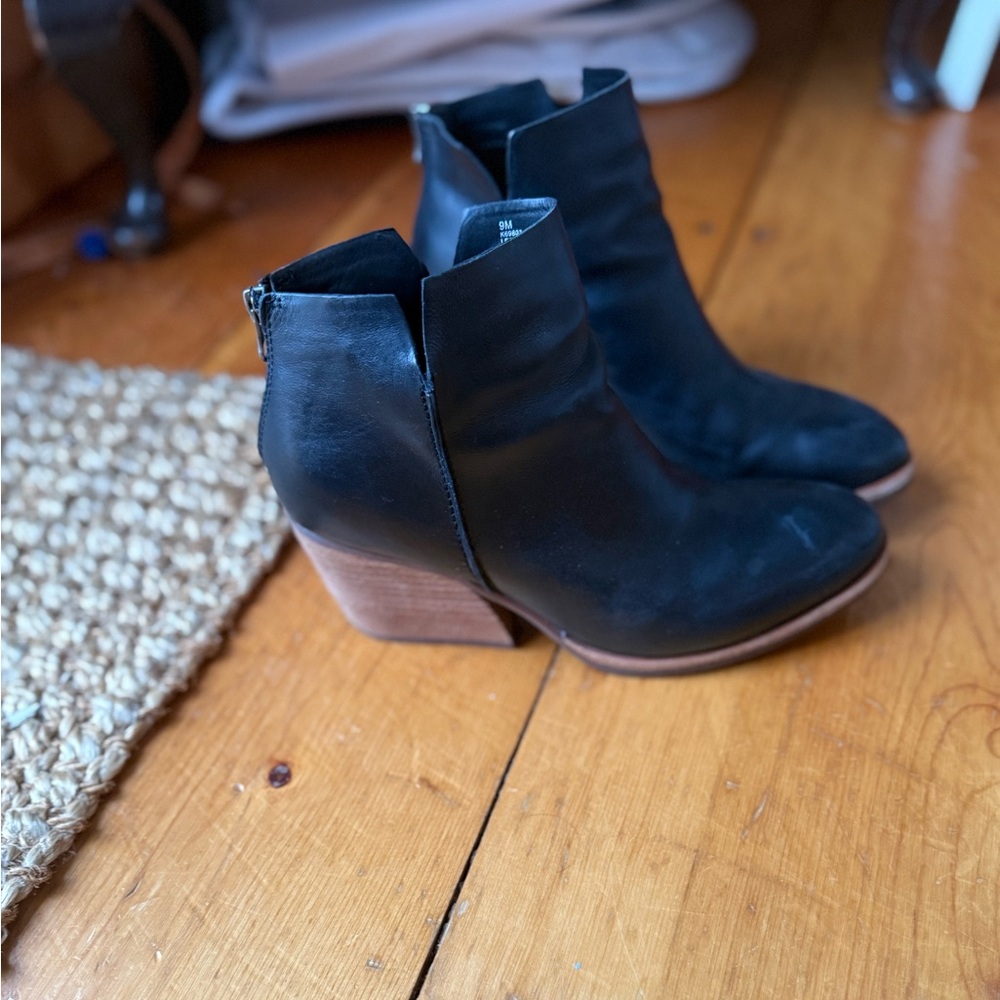 Kork-Ease Women's Black Ankle Boots